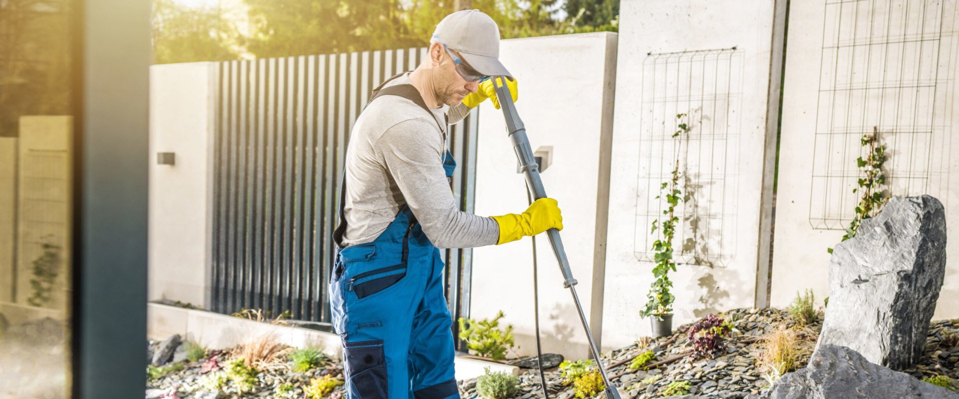 How long does it take to clean a 1200 square foot house?